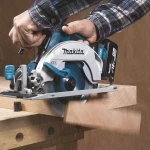 Makita DHS680Z Δισκοπρίονο 18V Solo με Σύστημα Αναρρόφησης - Image 4