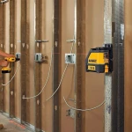 Dewalt DW088K Αυτορυθμιζόμενο Γραμμικό Αλφάδι Laser Κόκκινης Δέσμης - Image 5